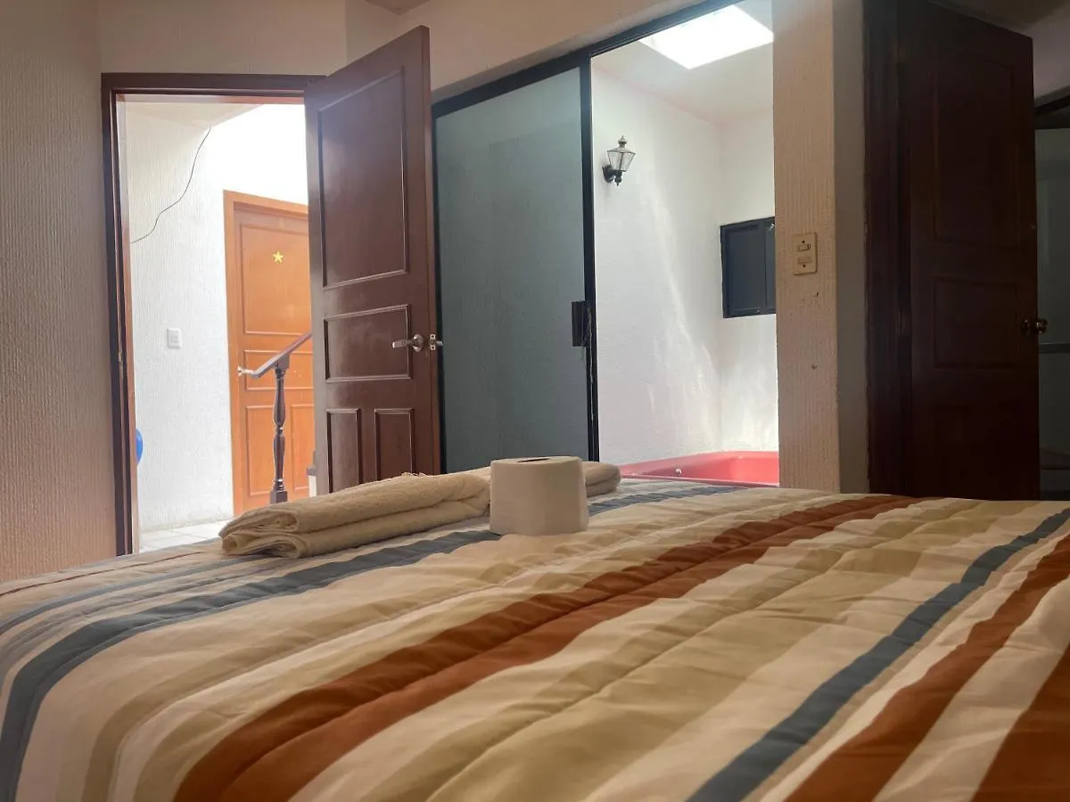 Comoda Habitacion A 10 Min Del Centro Historico De Querétaro Penzion